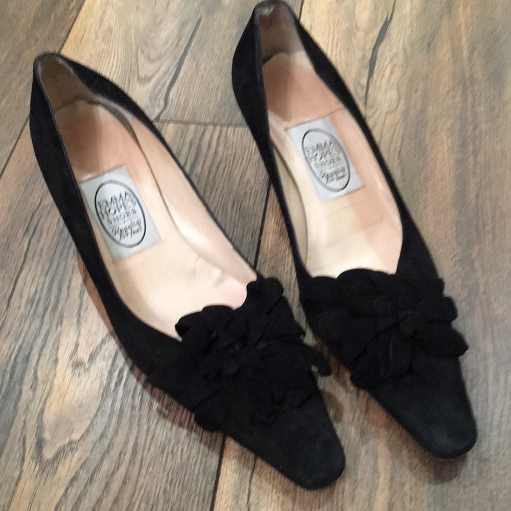 Black pointy suede dress shoes
